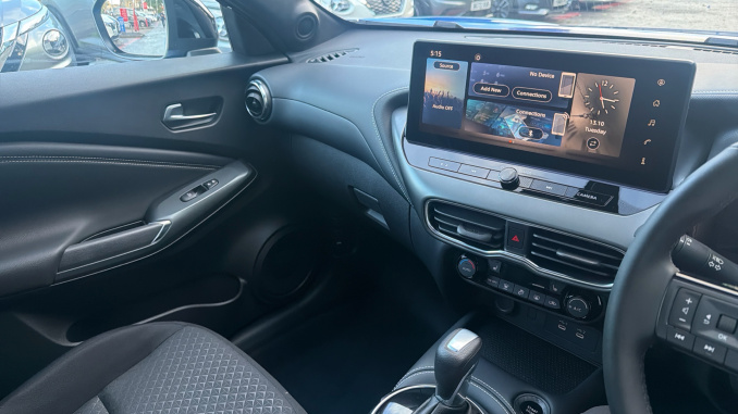 Nissan Juke 1.6 Hybrid N-Connecta 5dr Auto [Revised] Hybrid Hatchback - Image 14